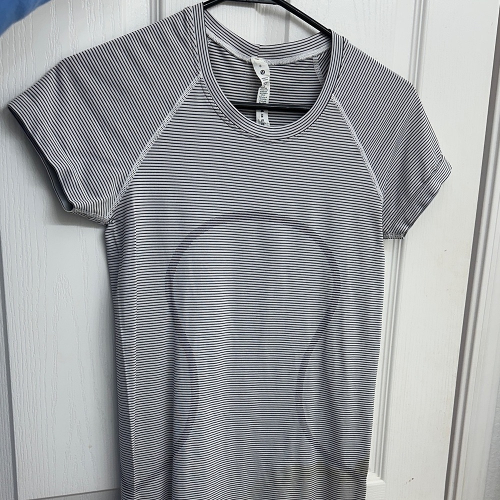 Lululemon swiftly tech